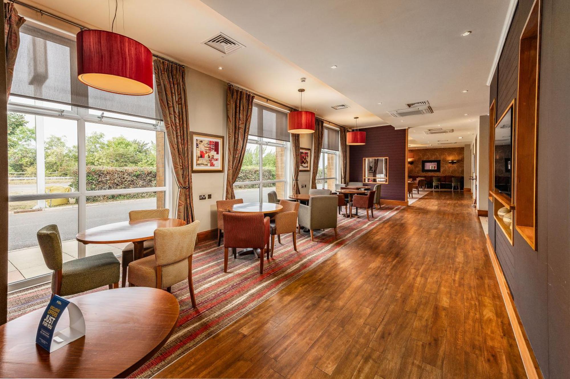 Milestone Peterborough Hotel A1M, Sure Hotel Collection By Best Western Stilton Exterior photo
