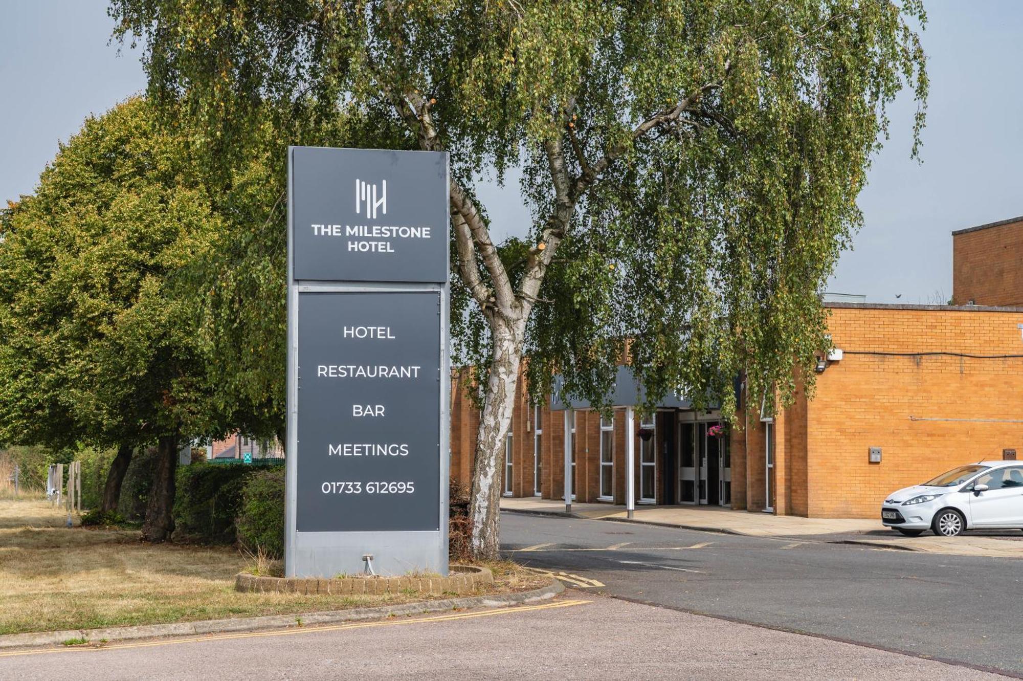 Milestone Peterborough Hotel A1M, Sure Hotel Collection By Best Western Stilton Exterior photo