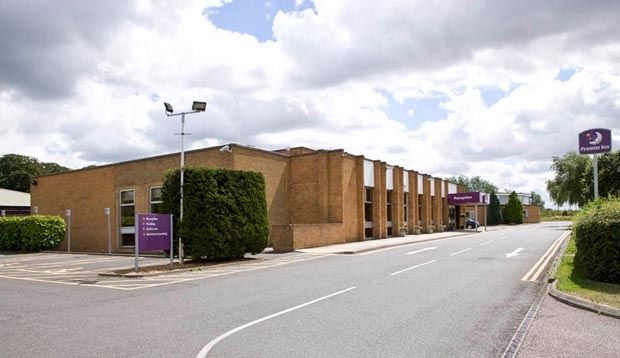 Milestone Peterborough Hotel A1M, Sure Hotel Collection By Best Western Stilton Exterior photo